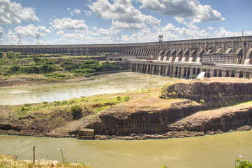 Naklejka premium The large dam of Itaipu in Brazil 