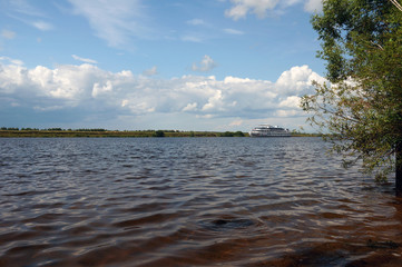 река