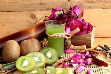 Kiwi fruit juicy green and kiwi juice delicious.