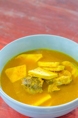 Yellow curry with fish