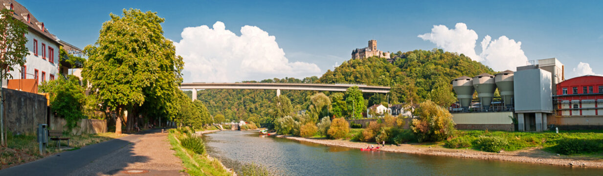 Lahnstein mit Lahn und Burg Lahneck