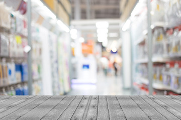 Blurred image of shopping mall and bokeh background