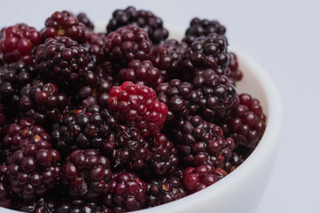 Blackberries in a bowl