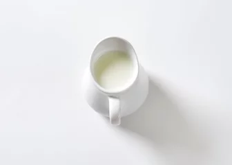 Papier Peint photo Produits laitiers Jug of fresh milk