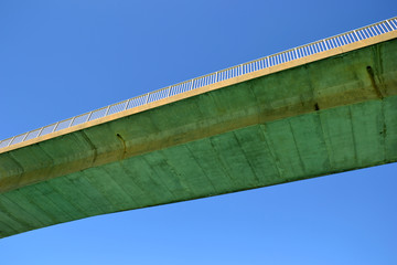 Pont au dessus de l'entrée des Gorges du Verdon 
