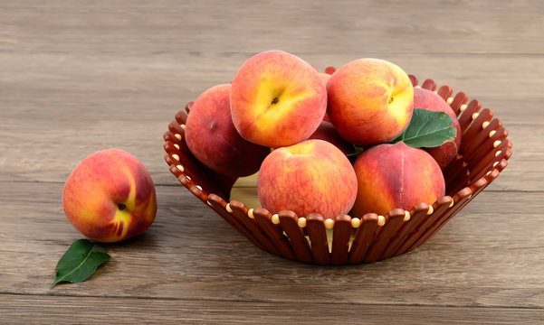 peaches basket