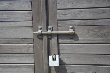 ворота на замке