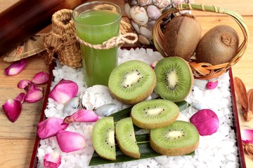 Kiwi fruit juicy green and kiwi juice delicious.