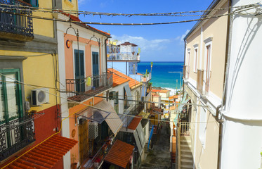 Fototapeta na wymiar colorful houses in town Pizzo, Calabria region, Italy