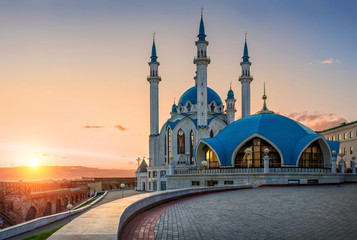 Закат над мечетью Sunset over mosque