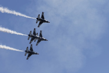 USAF Thunderbirds.