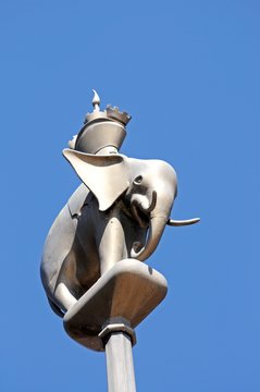 Elephant and castle statue, Coventry.