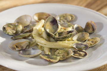 macaroni with clams