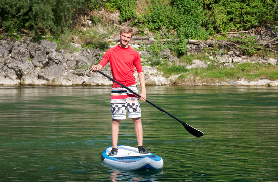 Stehpaddeln auf der Isar
