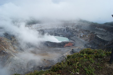 Fototapeta na wymiar volcan poas