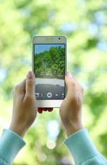 Taking picture of nature with smart phone