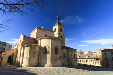 Fototapeta na wymiar スペイン・セゴビアのサン・ミリャン教会
