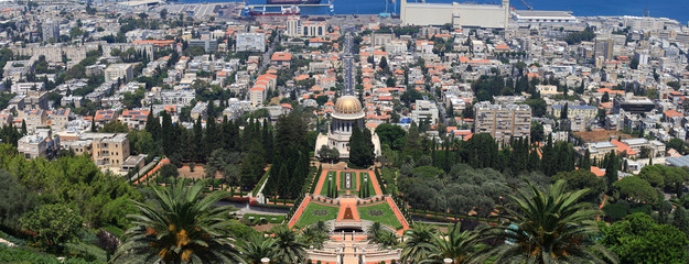 Bahai temple and gardens with the city of Haifa in the background