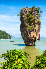 Naklejka premium Ko Tapu rock on James Bond Island, Phang Nga Bay in Thailand