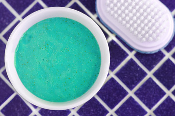 Cosmetic mask (scrub) with algae extract