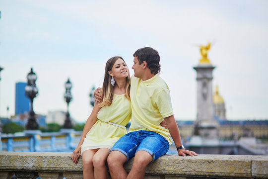 Romantic dating couple in Paris