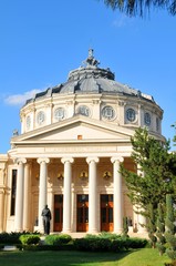 Fototapeta na wymiar Majestic architecture of the Romanian Athenaeum in Bucharest, Romania