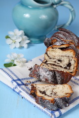 Strudel with poppy seeds