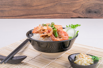 Thai food - deep fried prawns