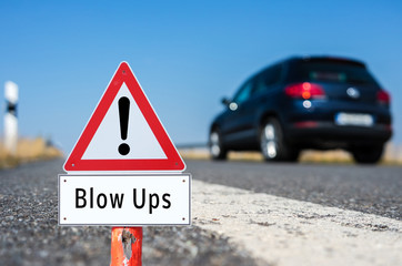 Achtung Blow Ups auf Fahrbahn 01