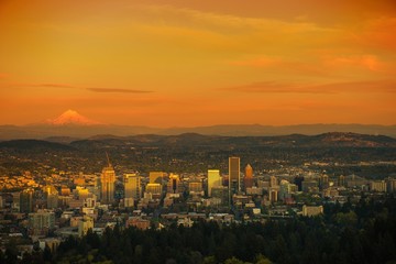 Naklejka na ściany i meble Sunset Scenery in Portland