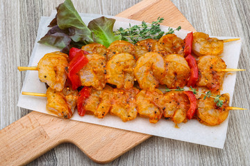 Raw prawn skewer