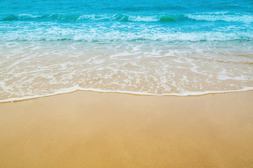 Fototapeta na wymiar sand beach and sea wave for natural background