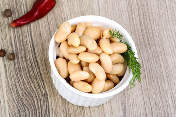 White canned beans
