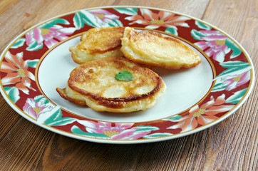 crumpets with cheese