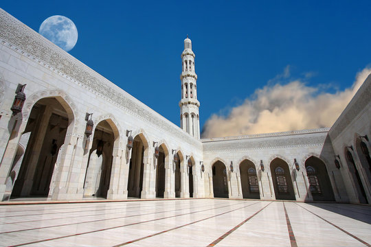 Muscat, Oman - Sultan Qaboos Grand Mosque