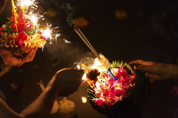 タイのロイクラトーン祭り