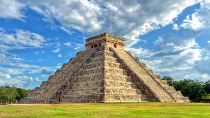 Maya-piramide van Kukulcan El Castillo in Chichen Itza, Mexico