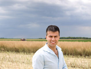 Naklejka na ściany i meble Man in the field