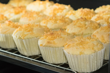 Gold egg yolk thread topped on cup cake