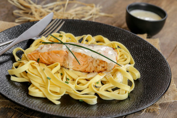 pavé de saumon & tagliatelles maison