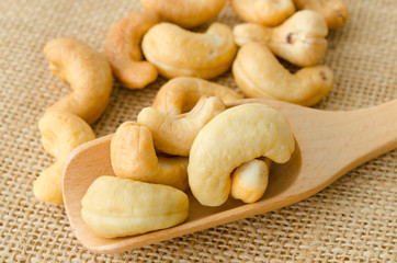 cashew nuts with salt