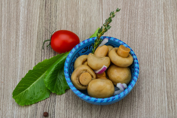 Pickled champignon