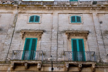 Fototapeta na wymiar Palazzo al centro di Ostuni