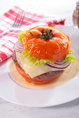 tomato,cheese and beef