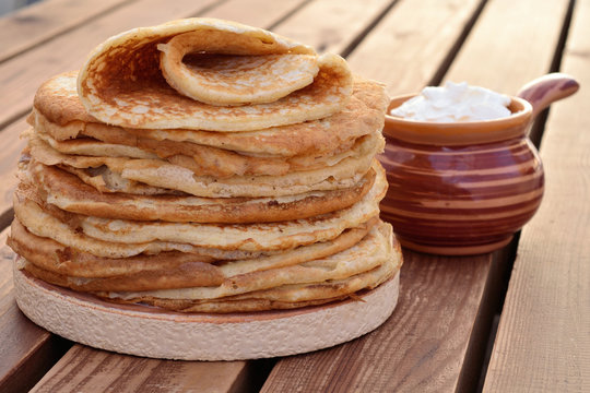  Pancakes with sour cream