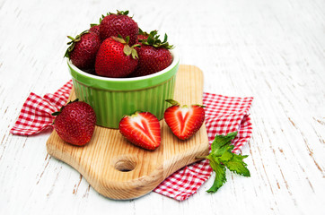 Bowl with strawberries