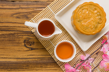 Mooncake / Mooncake Background / Traditional Mooncake for Tea