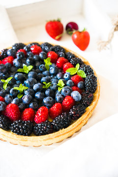 Summer berry tart