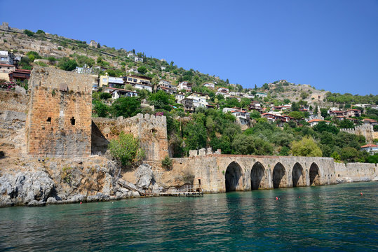 Wall of fortress and Red Tower (Kizilkule) in Alanya, Turkey 