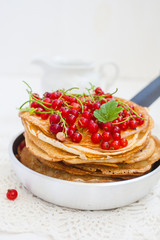 pancakes and currant
